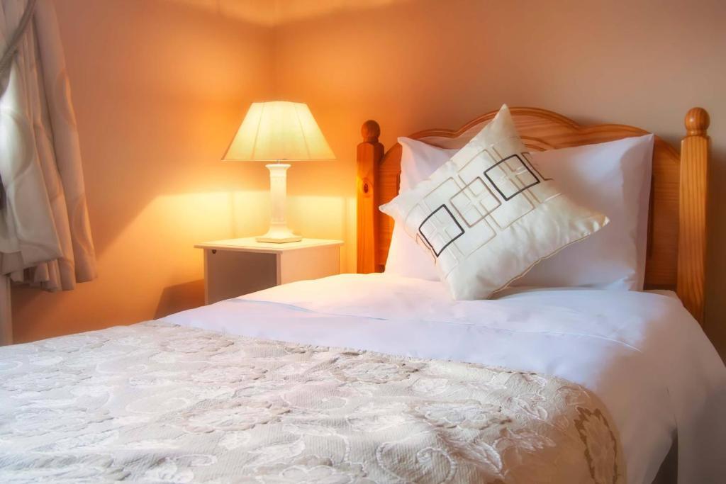 Mccarthy'S Lodge B&B Westport Zimmer foto